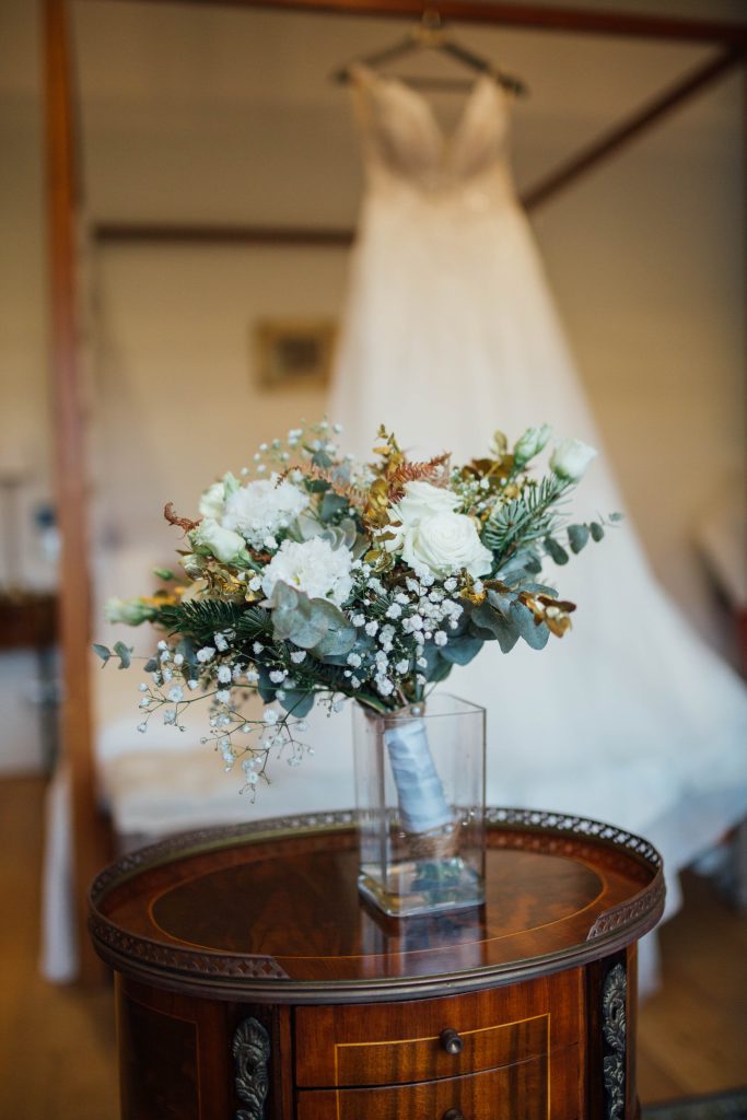 bouquet-fleurs-robe-mariage